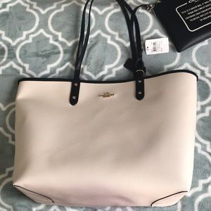 Reversible white/ black COACH shoulder bag, nwt